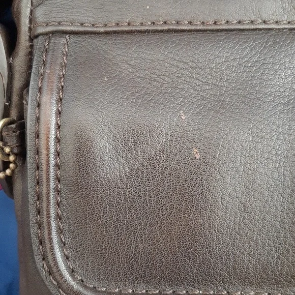 HEDGREN Brown Leather Crossbody Bag - Adjustable Strap - Great Condition - Picture 6 of 15